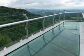 江苏省某景物区玻璃吊桥建设项目可行性研究报告